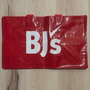 *SOLD* Set of 5 BJs Red Reusable Tote Bags with White Logo